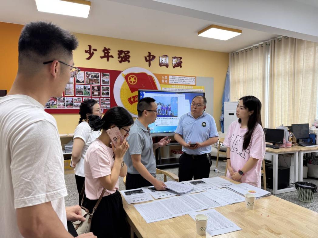 中共长宁县委社会工作部莅临长宁职校调研指导志愿服务工作
